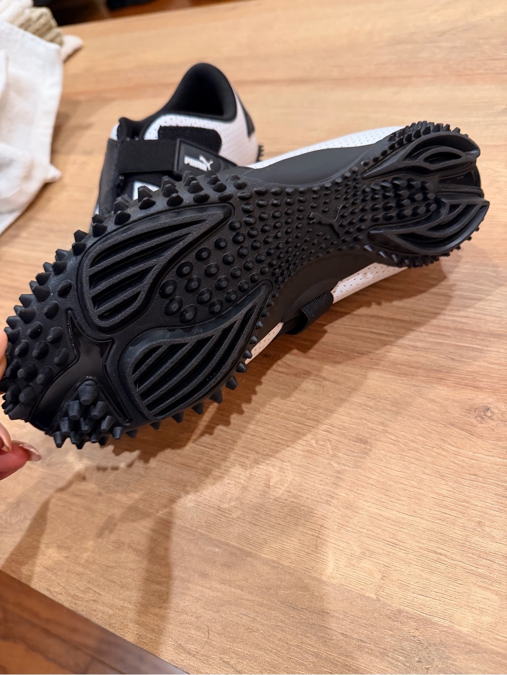 Puma womens White and Black Spike Track Trainers size 8 stylish wear